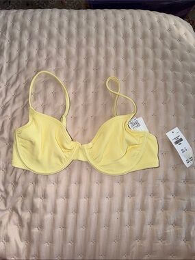 Gilly Hicks Lemon Ribbed Underwire Bikini Top